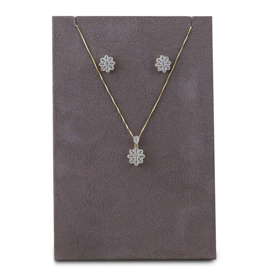 Expositor para Brincos e Gargantilhas - 14,5x22 cm. Suede Marrom