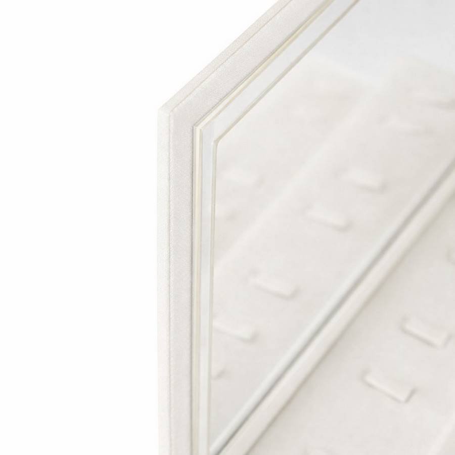 Vitrine Escada com Fundo p/ Panfleto Dunny Off White