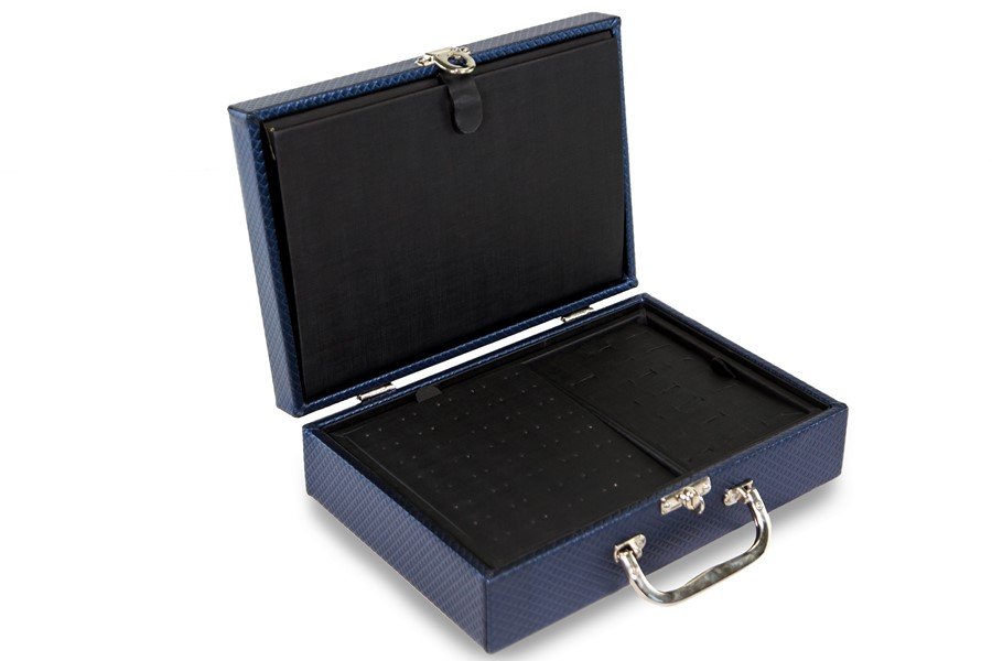 Maleta Expositora com Placa para Joias - 20x29x8,5 cm. Rodes Azul Marinho Metalizado - Dunny Preto