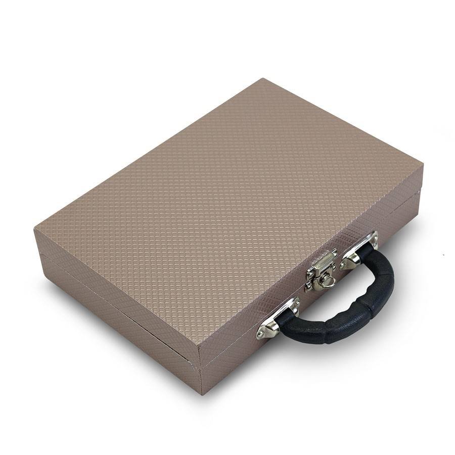 Maleta Média Expositora com Placa para Joias - 20x29x6,5cm. Rodes Capuccino Metalizado - Veludo Preto