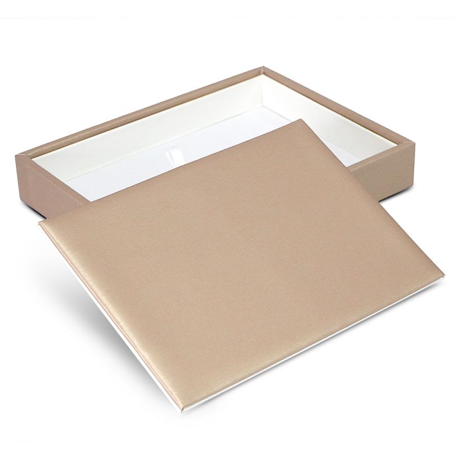 Bandeja Lisa com Placa para Joias Vinil Dourado - Vinil Branco